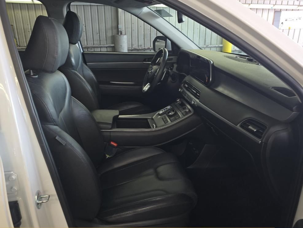 Used 2022 White Hyundai SEL image 7
