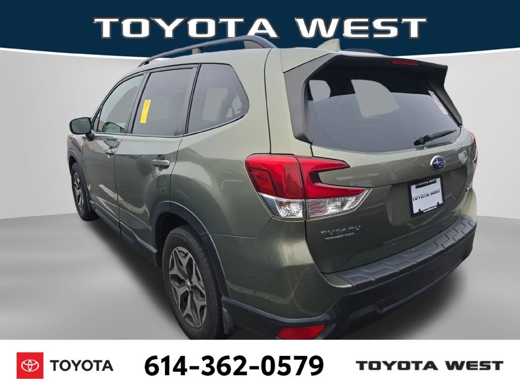 Used 2019 Green Subaru Premium image 4
