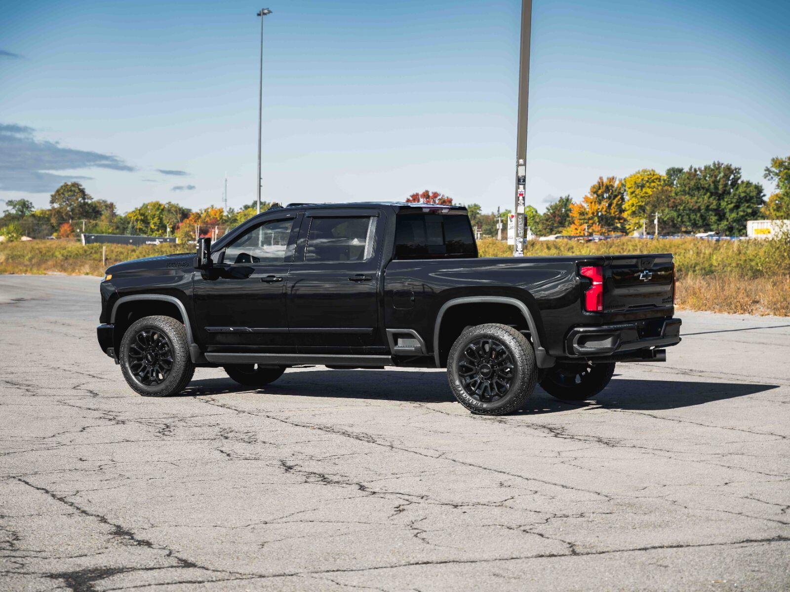 Used 2026 Black Chevrolet High Country image 5