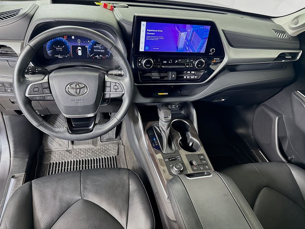 Used 2023 Magnetic Gray Metallic Toyota Platinum image 24