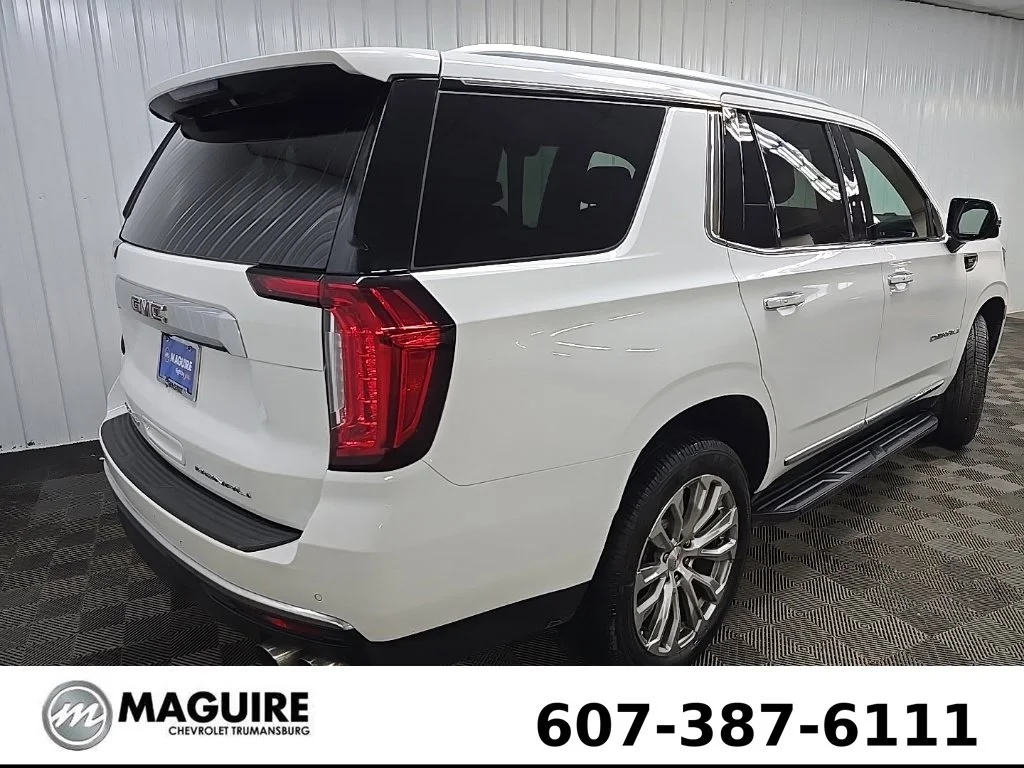 Used 2022 White GMC Denali image 10