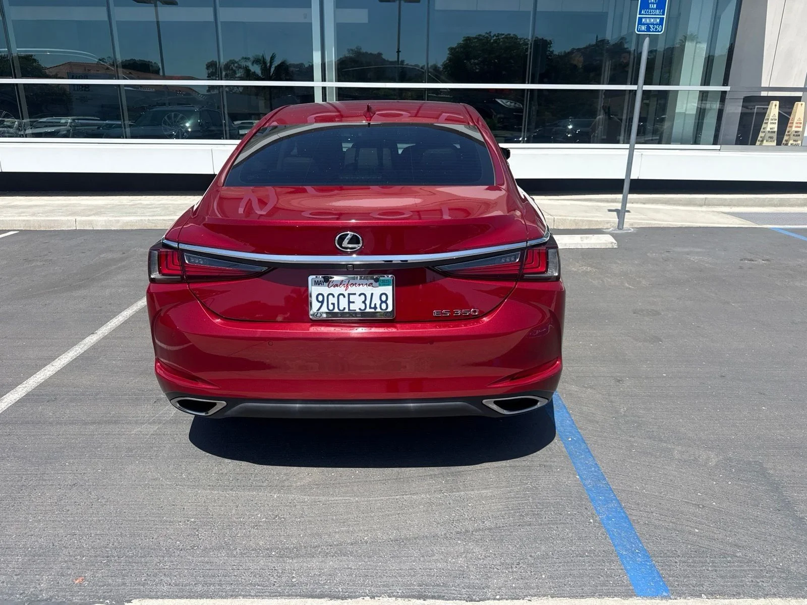 Used 2019 Red Lexus 350 image 8