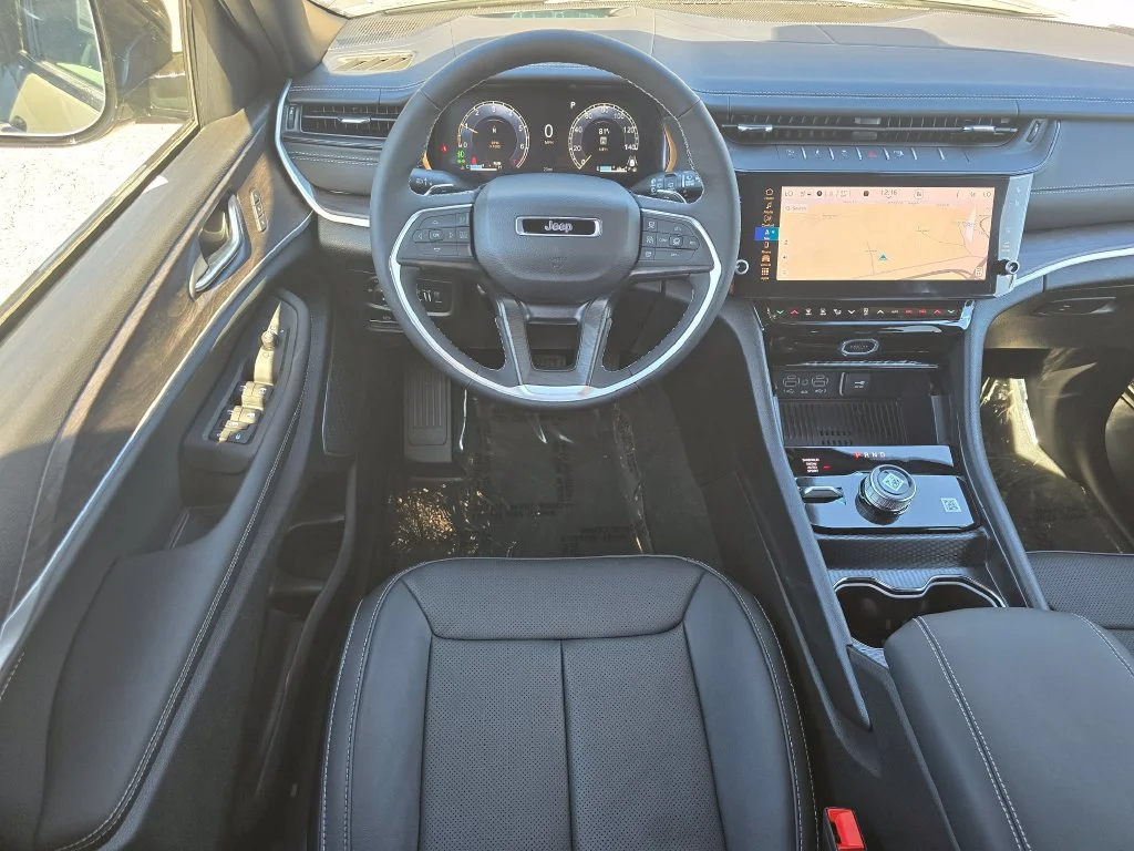 New 2027 Gray Jeep Limited Reserve image 30
