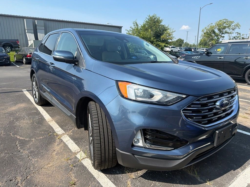 Used 2019 Blue Ford Titanium image 2