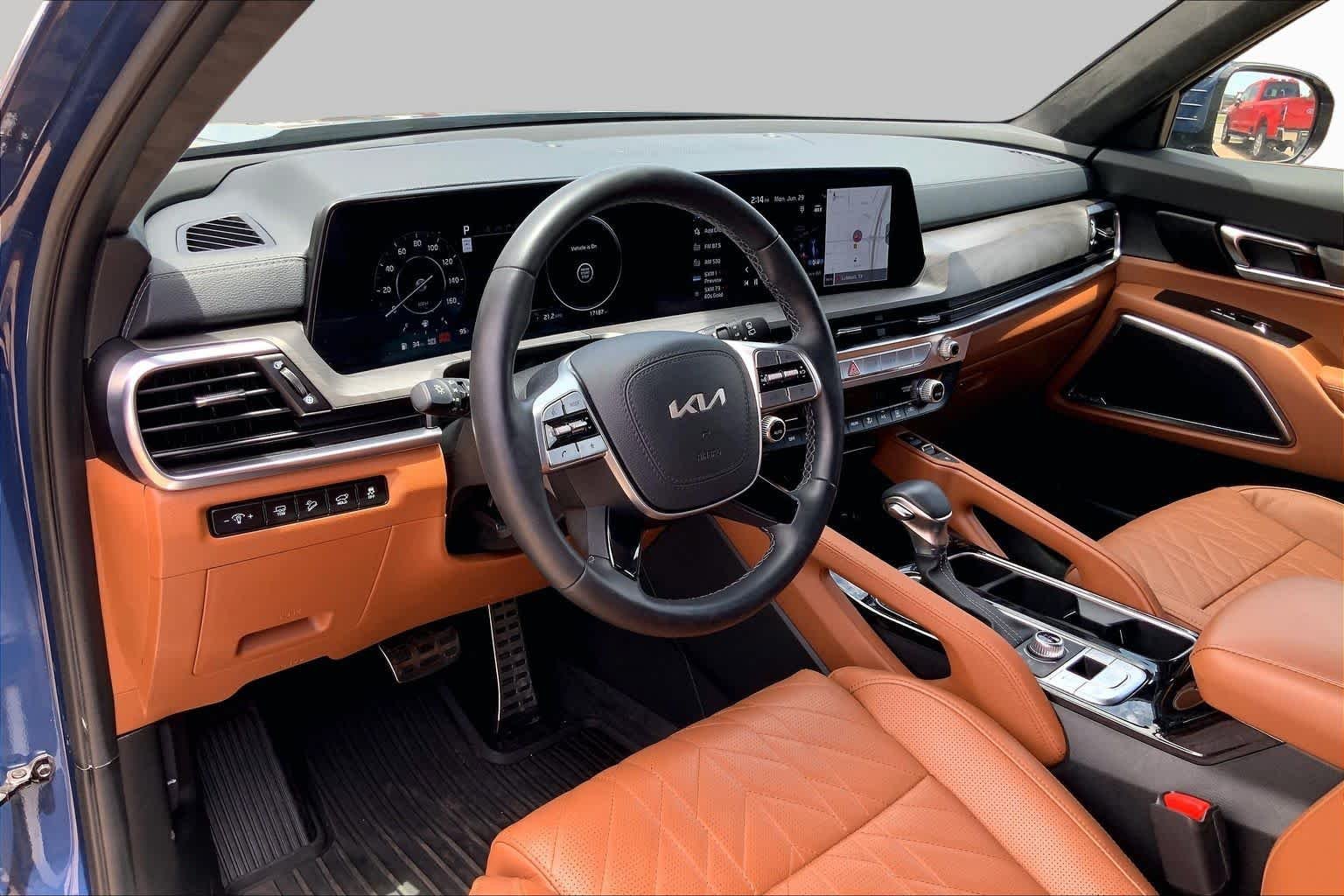Used 2025 Midnight Lake Blue Kia SX-Prestige X-Line image 18
