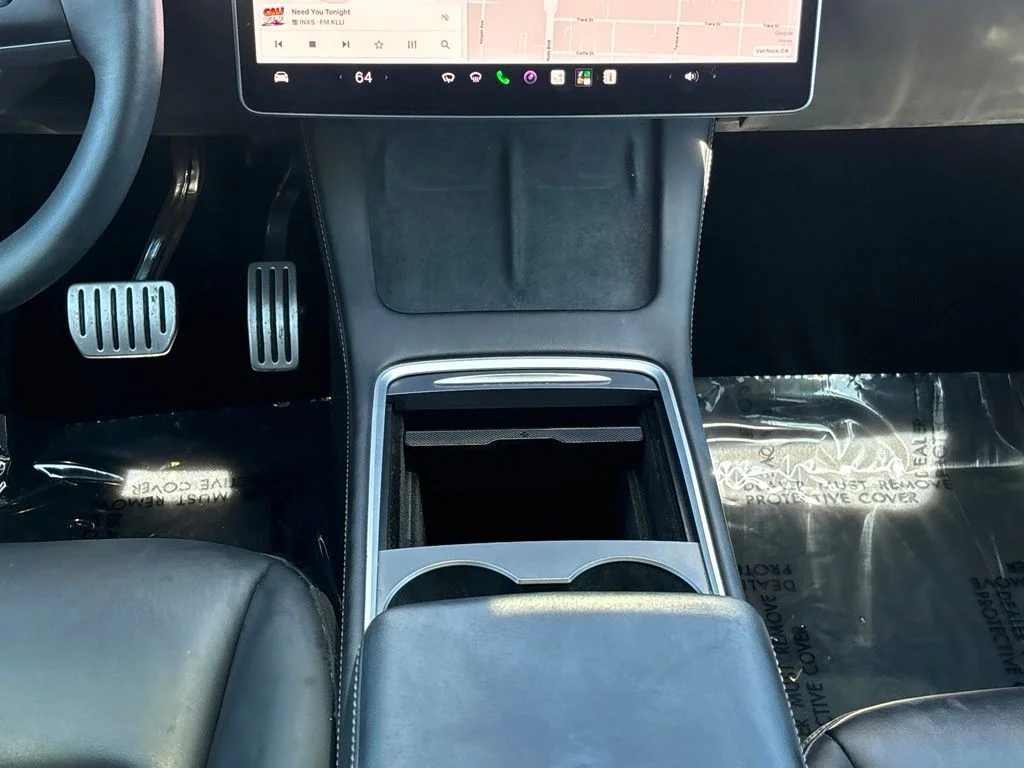 Used 2022  Tesla Performance image 23