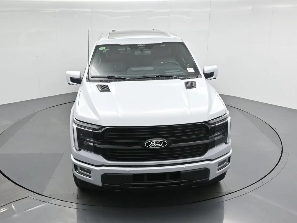Used 2025 Space White Metallic Ford Platinum image 41