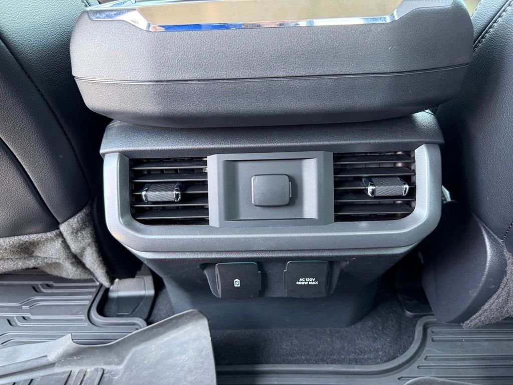 Certified Used 2023 Silver Metallic Ford Lariat image 9