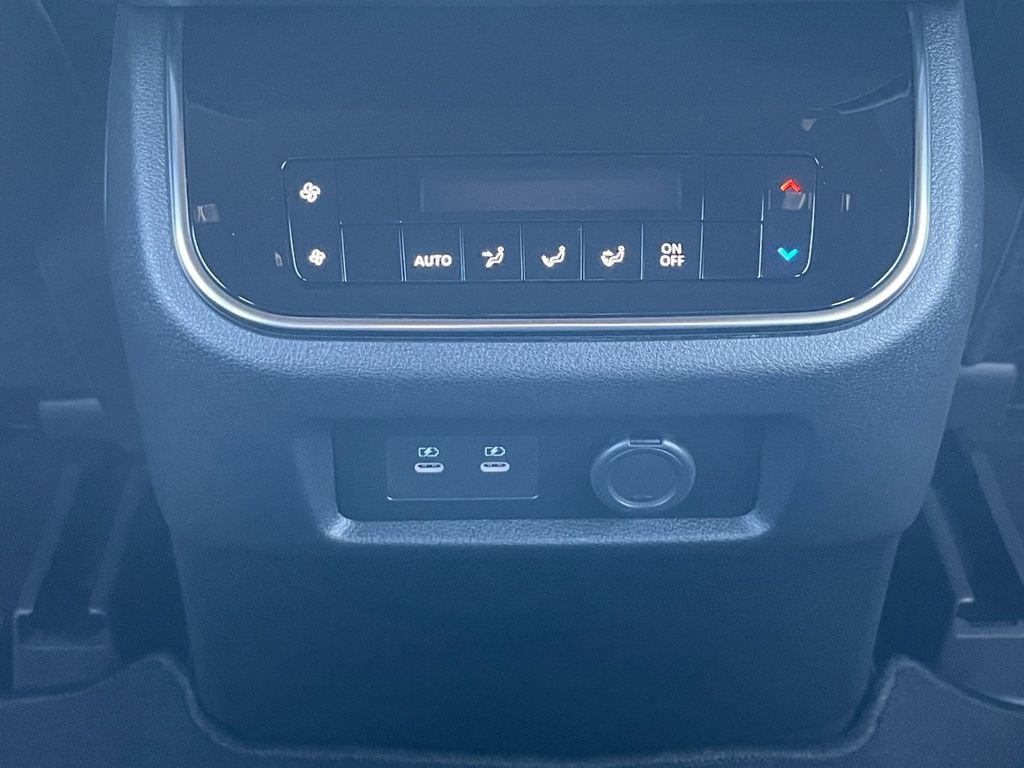2026 Nissan Armada SL - Photo 25