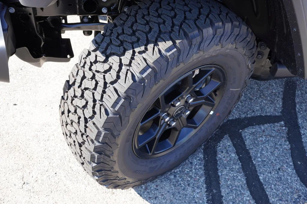 New 2026 Tuscadero Pearl-Coat Exterior Paint Jeep Willys image 9