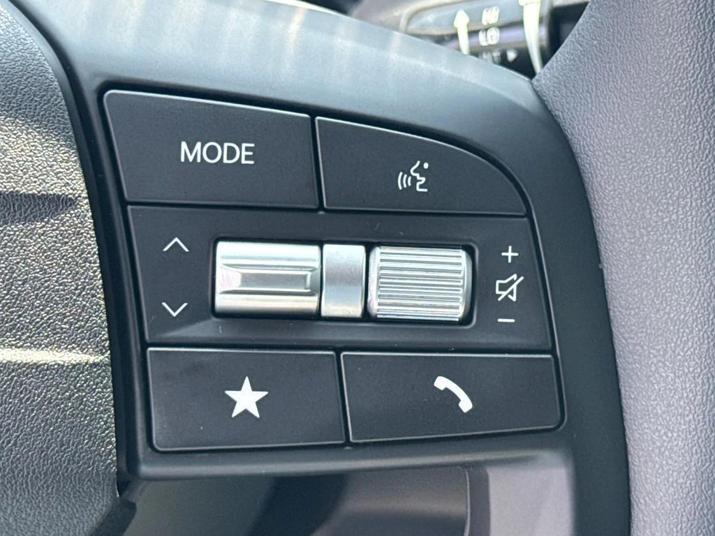 New 2026 Snow White Pearl Kia LXS image 26