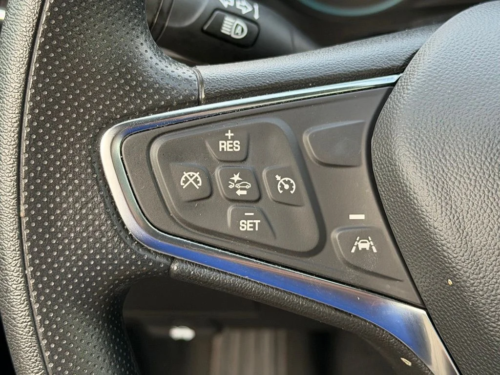 Used 2025 Black Chevrolet LT image 29
