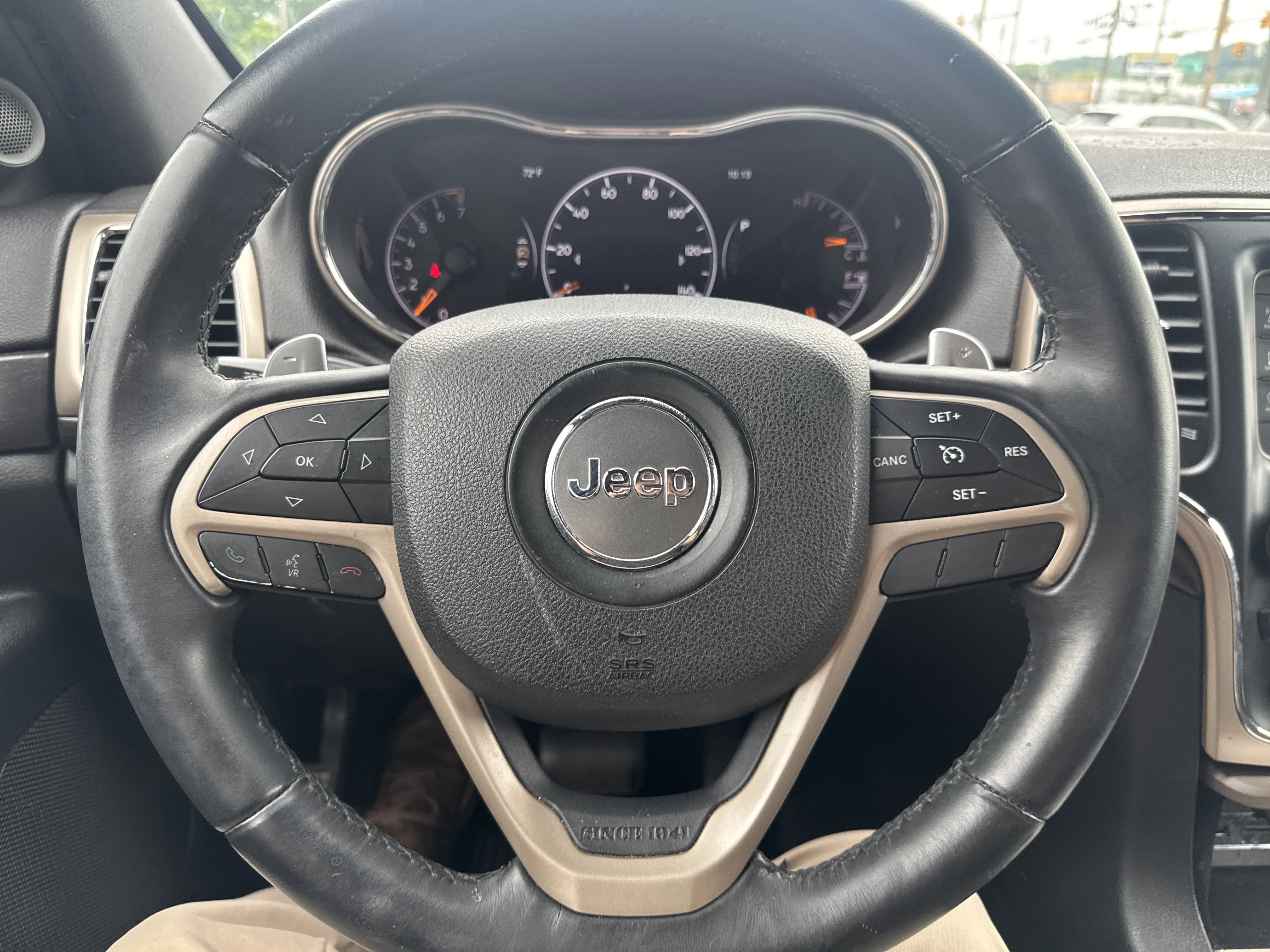 Used 2014 Maximum Steel Metallic Clearcoat Jeep Laredo image 17