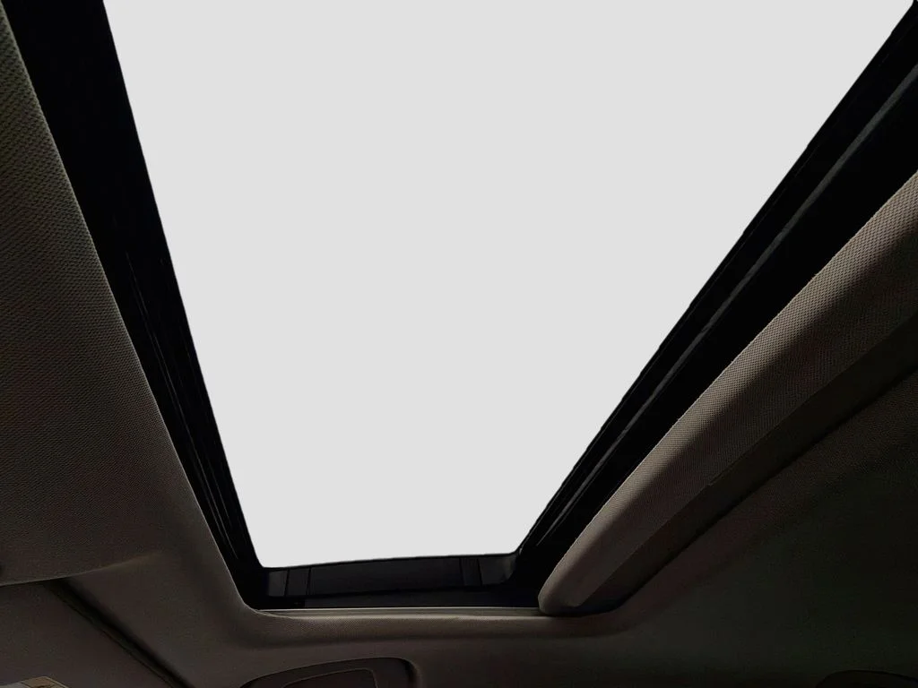 Used 2023  Honda EX image 14
