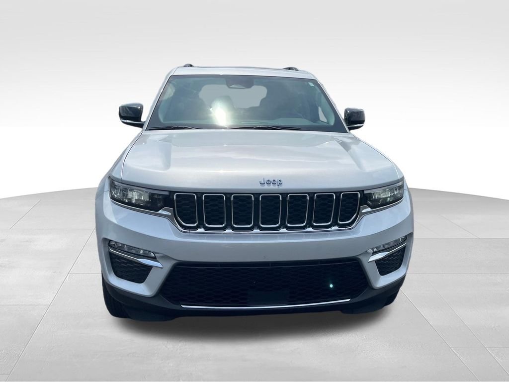 Used 2022 Silver Jeep 4xe image 8