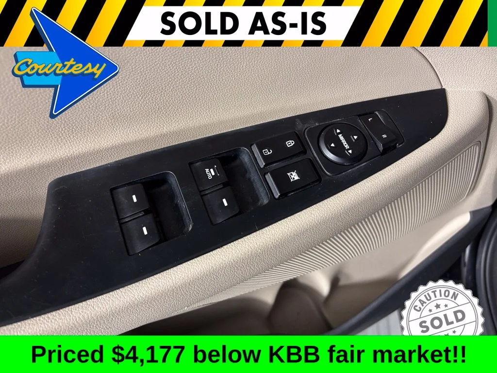 Used 2018 Black Hyundai SEL Plus image 14