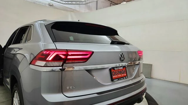 Used 2020 Silver Volkswagen 2.0T SEL image 17