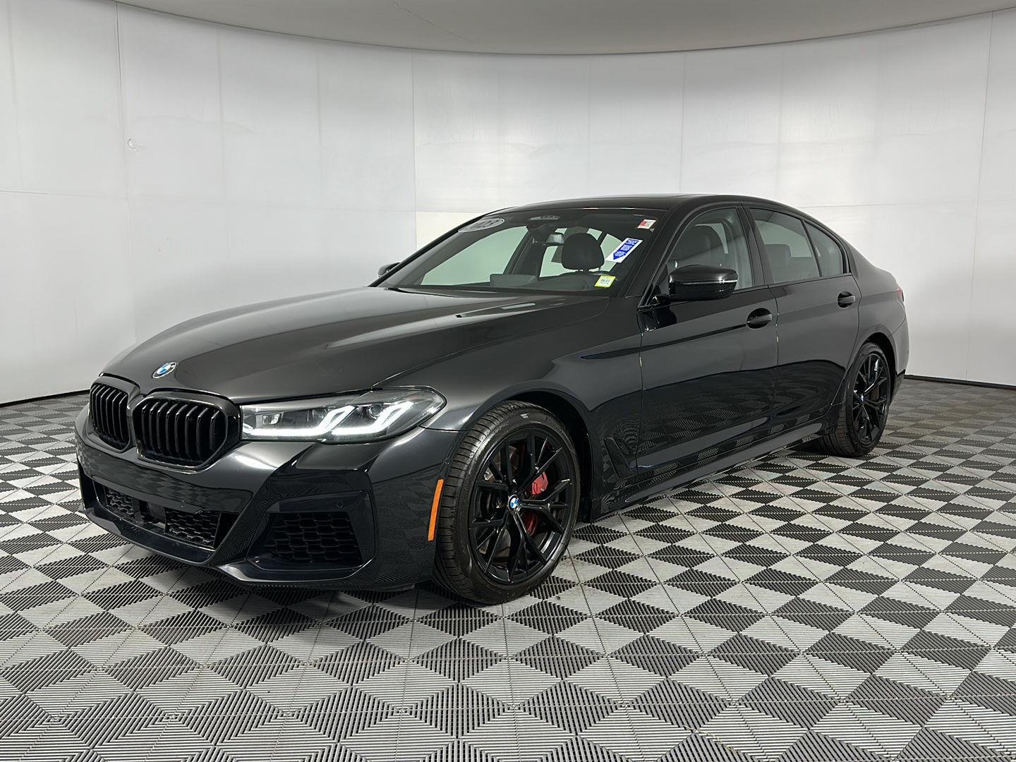 Used 2023 Black Sapphire Metallic BMW 540i xDrive image 3