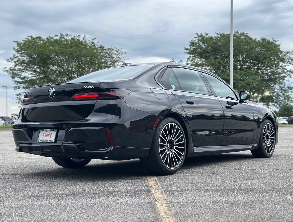 New 2026 Black Sapphire Metallic BMW 740i xDrive image 7