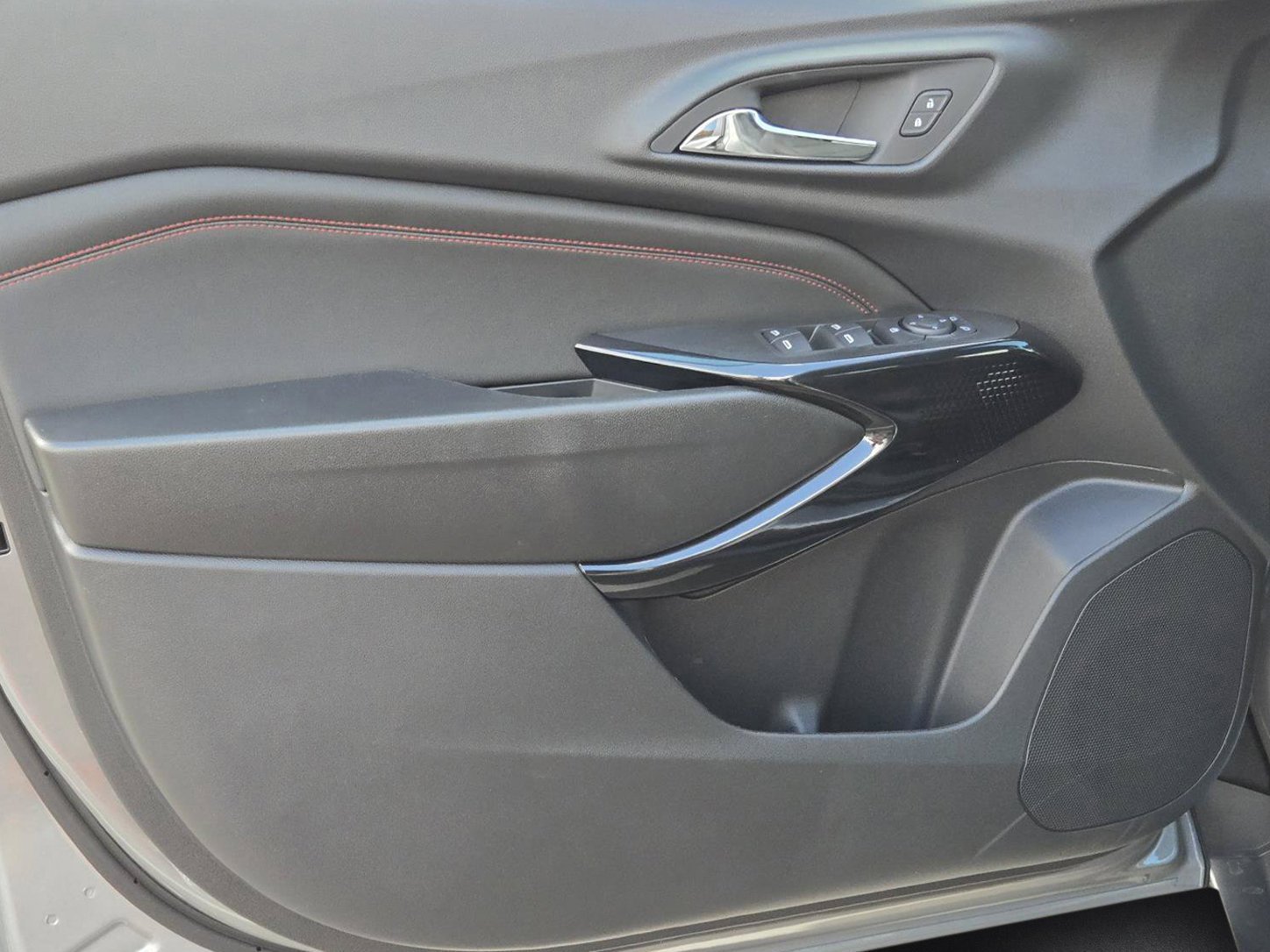 2026 Chevrolet Trax RS - Photo 11