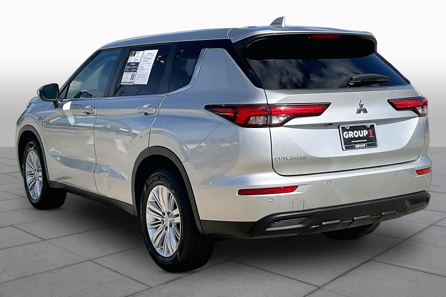 Used 2023 Alloy Silver Metallic Mitsubishi ES image 23