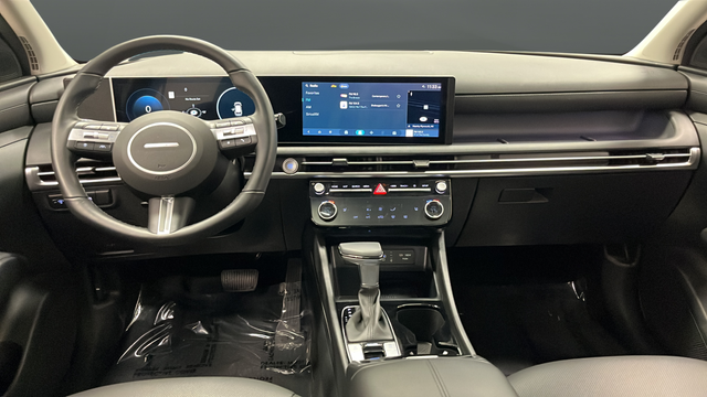 Used 2025 Hampton Gray Hyundai SEL Convenience image 11
