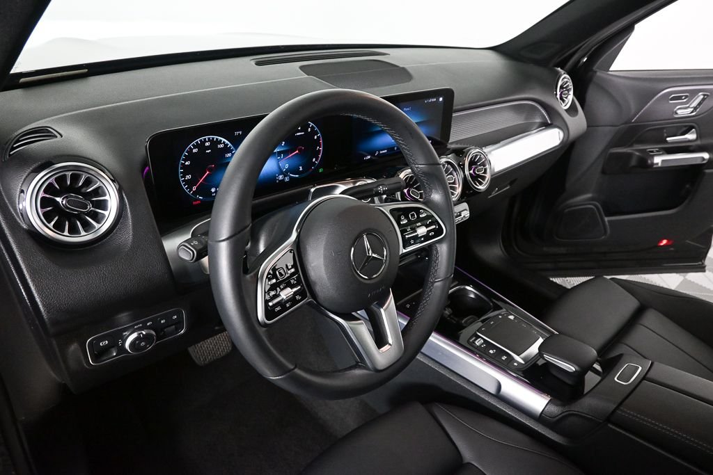 Certified Used 2022 Black Mercedes-Benz GLB 250 image 6