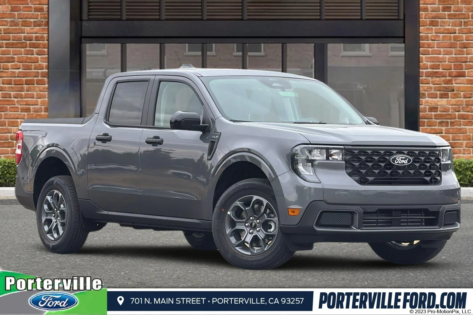 New 2026 Carbonized Gray Metallic Ford XLT image 1