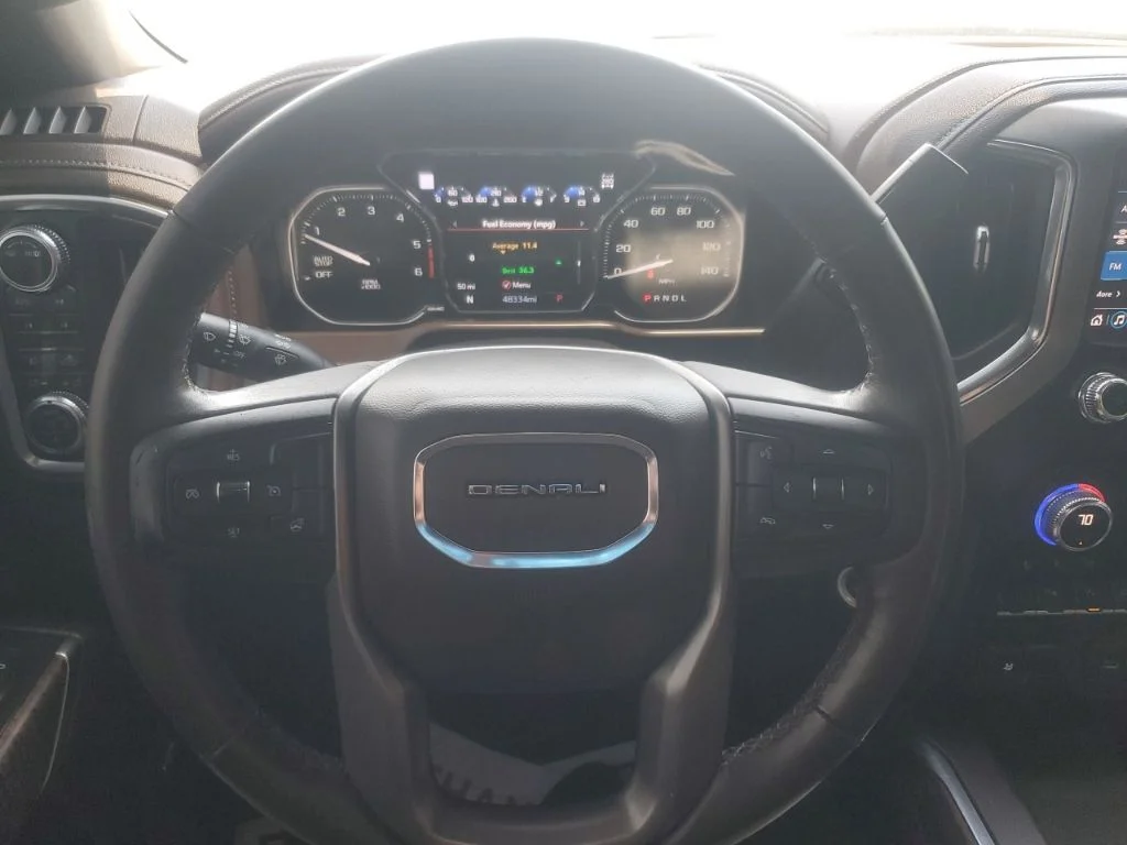 Used 2021 Black GMC Denali image 25