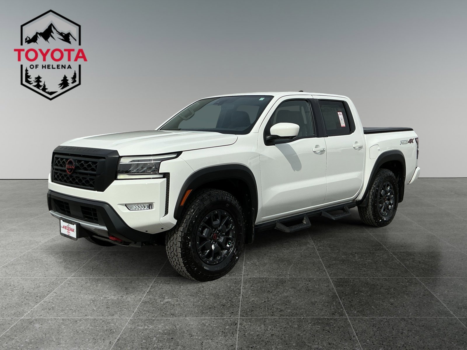2023 Nissan Frontier PRO-4X Crew Cab 4X4's photo