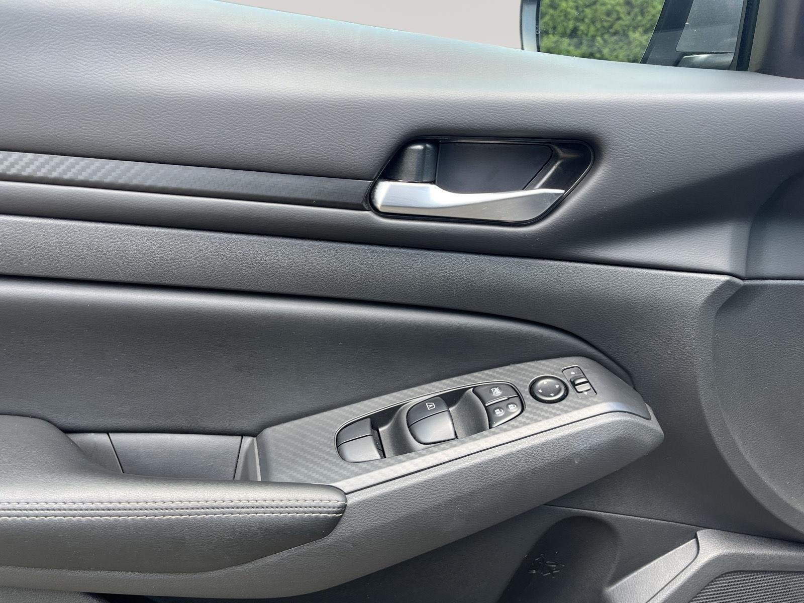 Used 2024 Gun Metallic Nissan 2.5 SV image 19