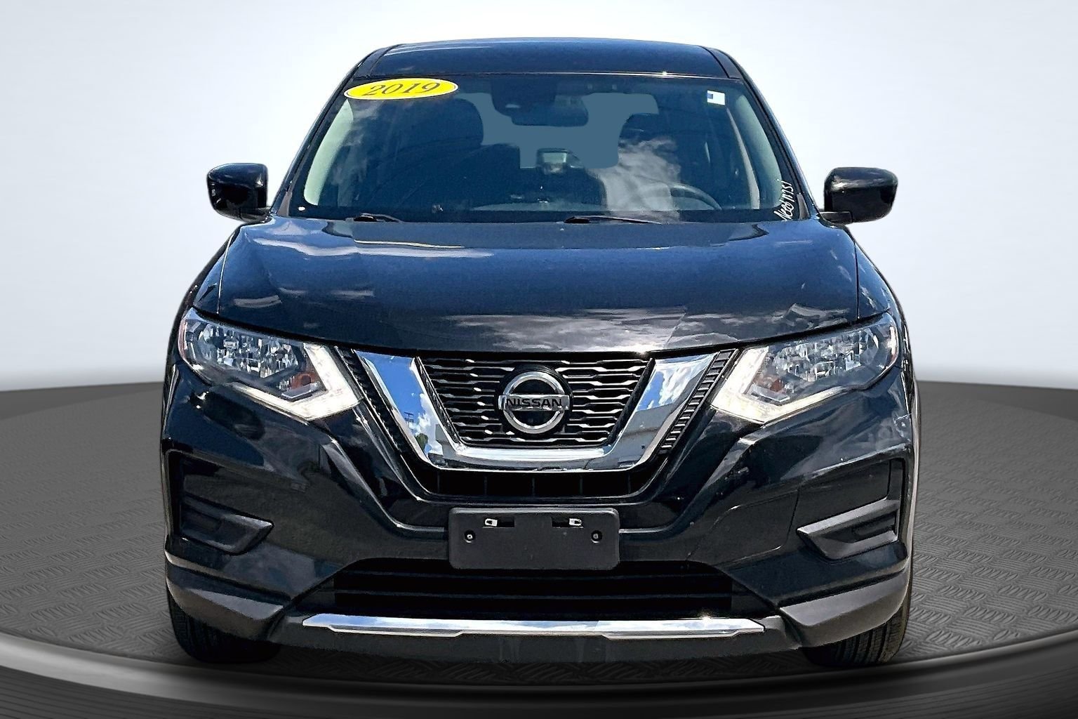 Used 2019 Black Nissan S image 1
