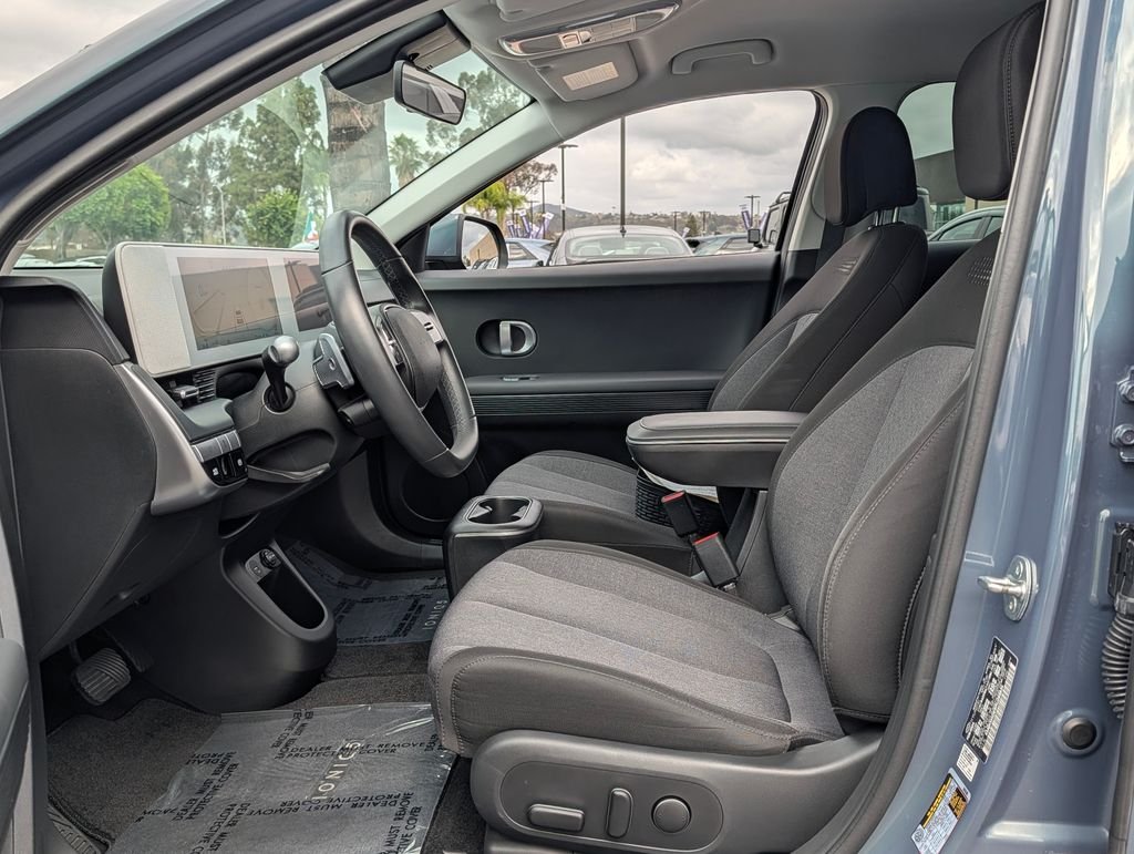 2024 Hyundai IONIQ 5 SE - Photo 11