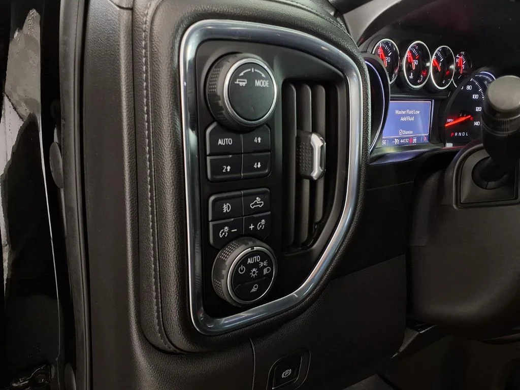 Used 2020 Black Chevrolet LT Trail Boss image 15