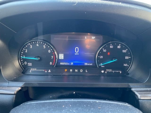Used 2022 White Ford Limited image 5