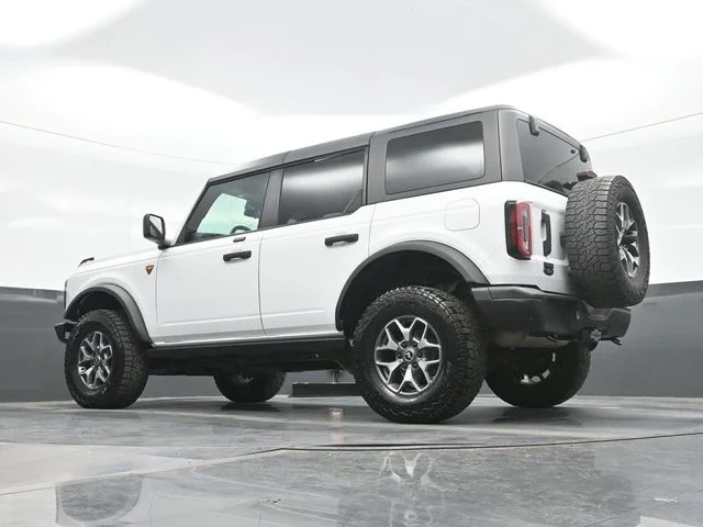 Used 2021 White Ford Badlands image 19