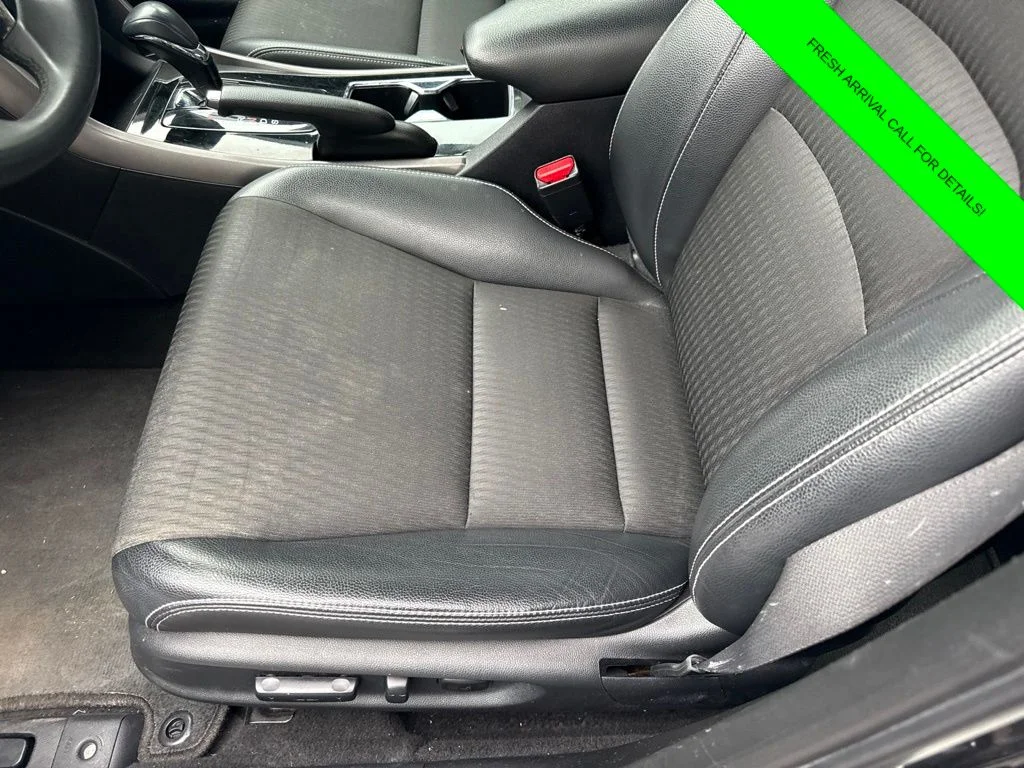 Used 2017  Honda Sport image 14