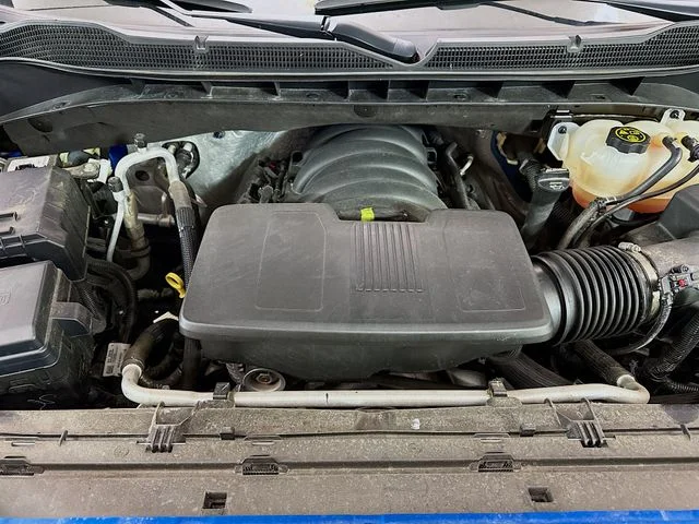 Used 2022 Blue Chevrolet ZR2 image 33
