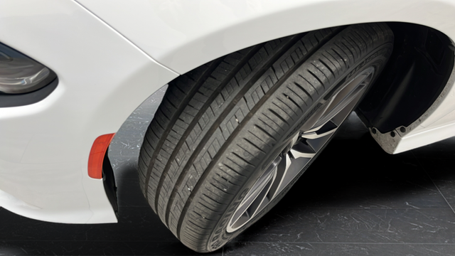 Used 2023 White Knuckle Clearcoat Dodge R/T image 34