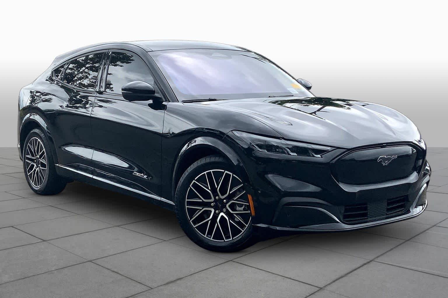 Used 2024 Shadow Black Ford Premium image 2