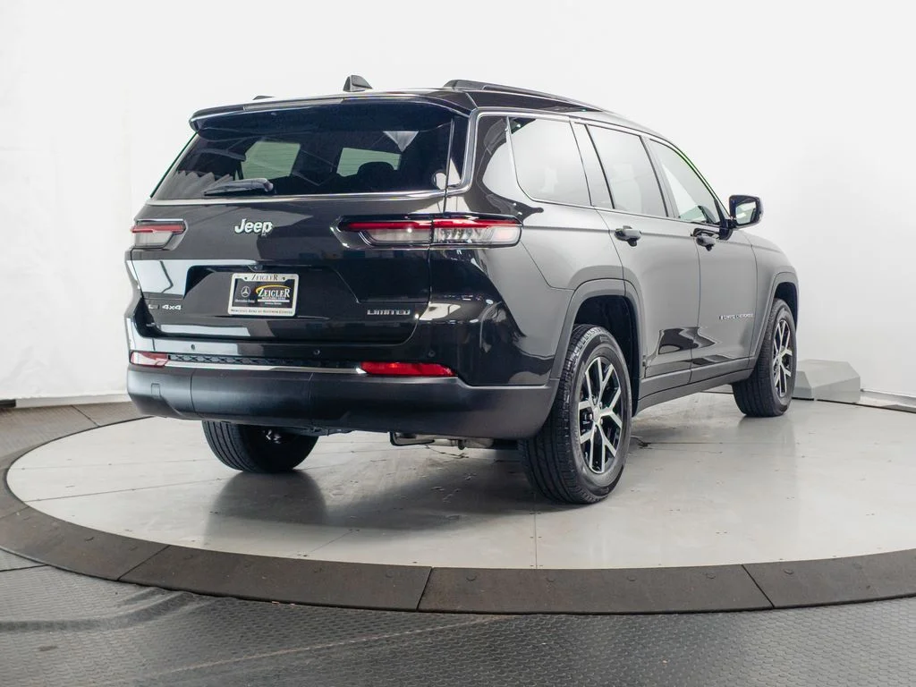 Used 2023 Rocky Mountain Pearlcoat Jeep Limited image 29