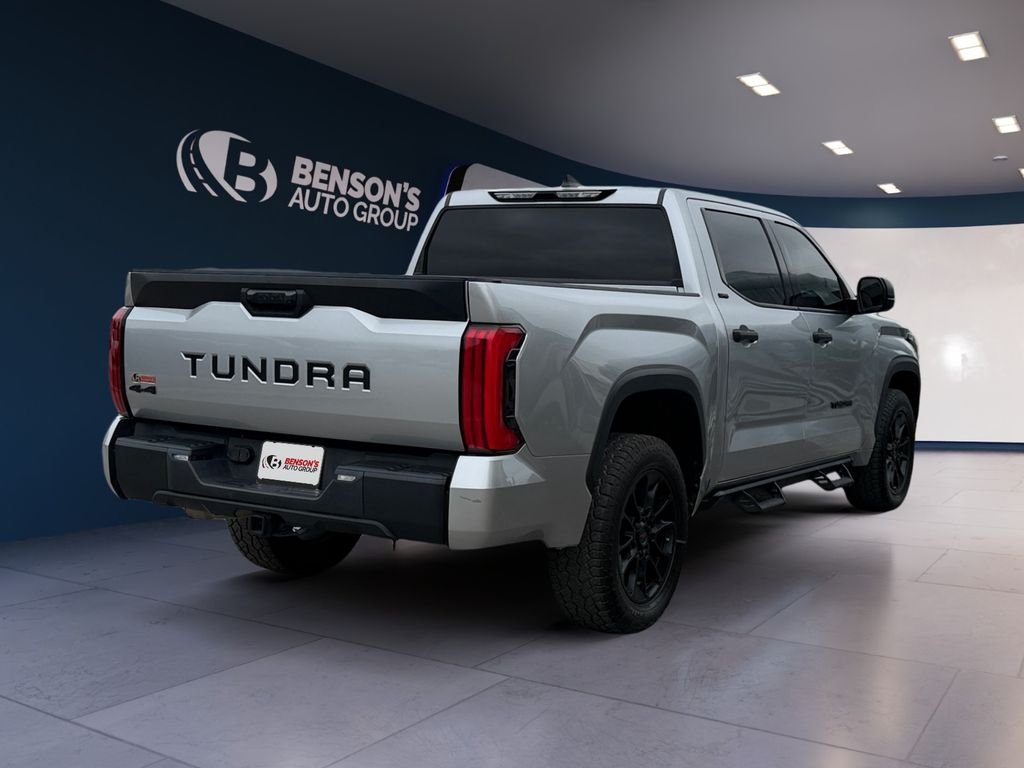 Used 2022 Silver Toyota SR5 image 5