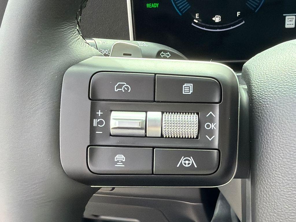 New 2026 Silver Hyundai SE image 25