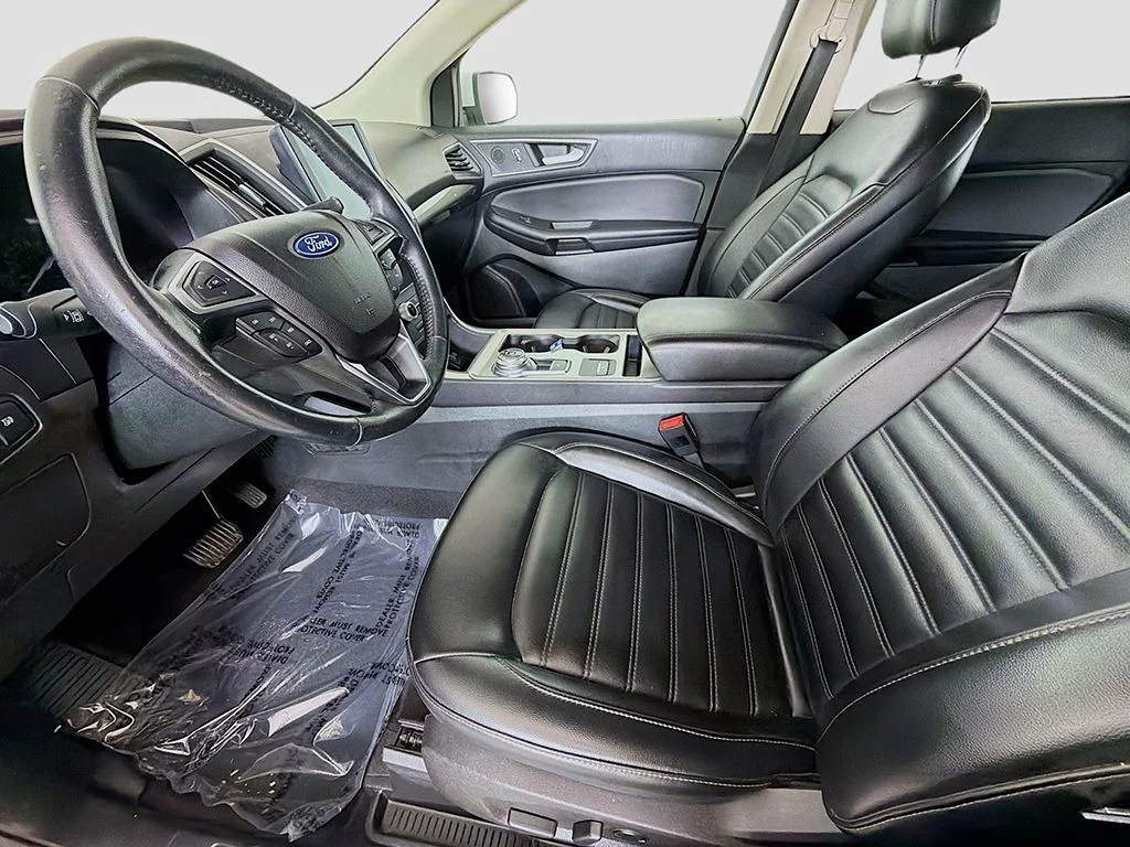 Used 2023 Oxford White Ford SEL image 20