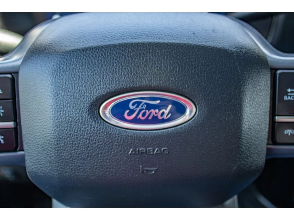Used 2023 Rapid Red Metallic Tinted Clearcoat Ford LARIAT image 43