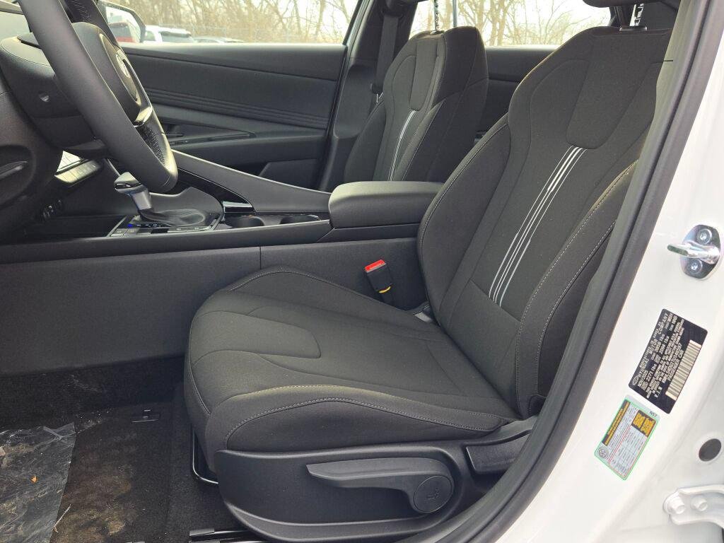 New 2026 White Hyundai SEL Sport image 20