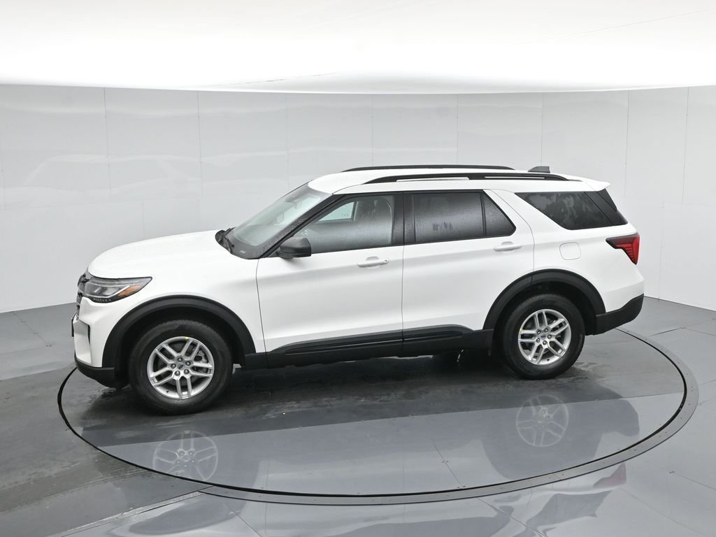 New 2026 Star White Metallic Tri-Coat Ford Active image 74