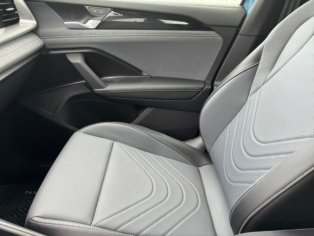 New 2026 Monterey Blue W/Deep Black Roof Volkswagen 2.0T SE R-Line Black image 19