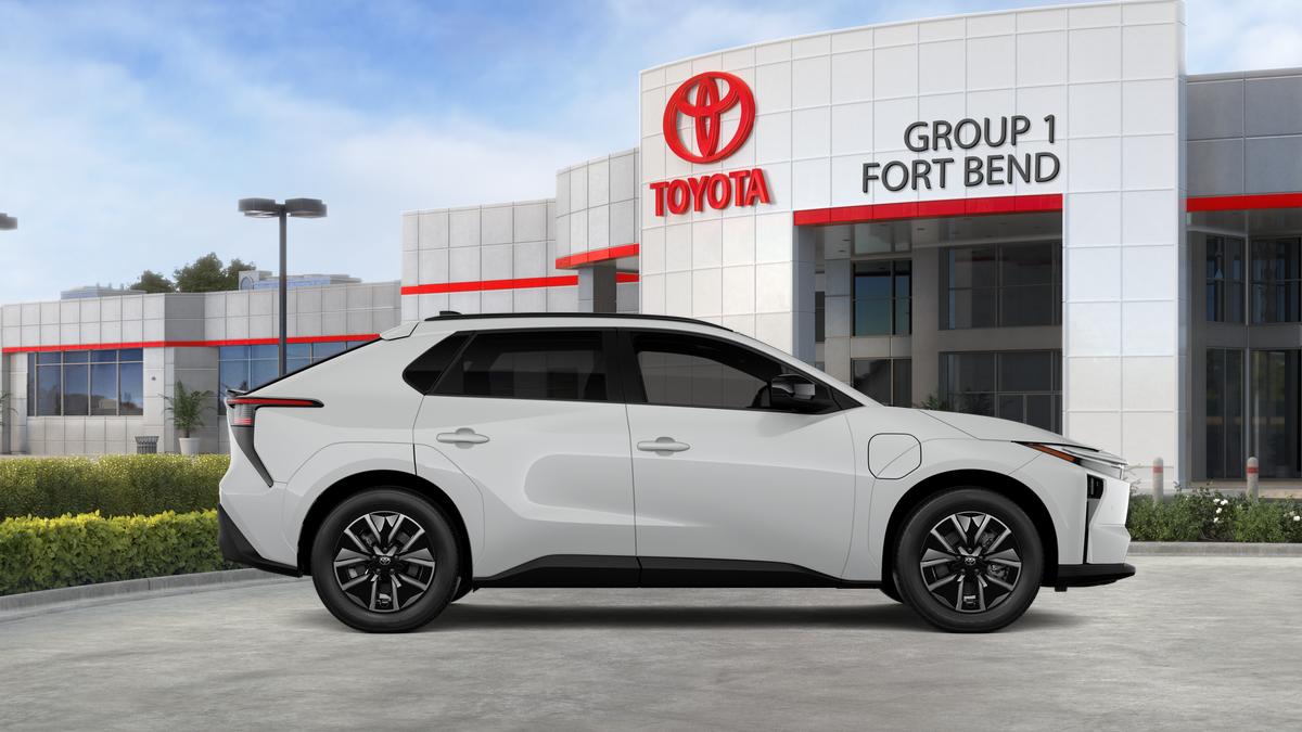 New 2026 Wind Chill Pearl Toyota XLE image 12