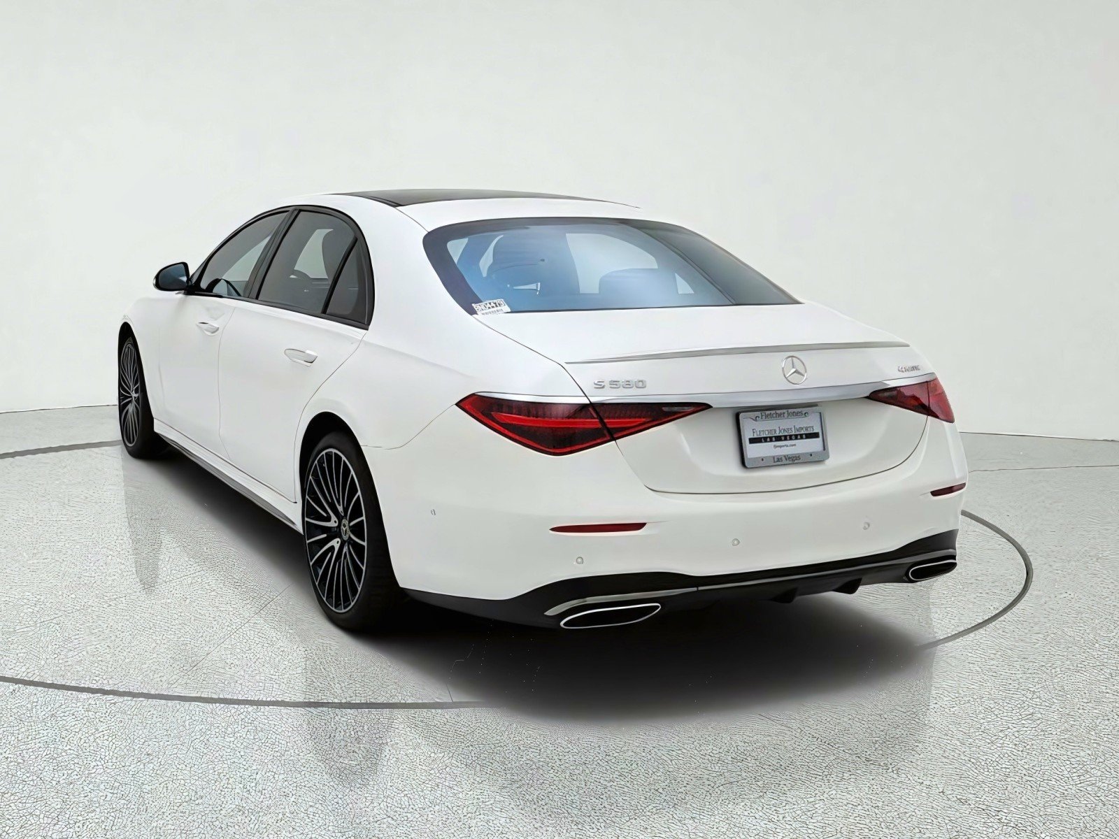 Certified Used 2023 MANUFAKTUR Diamond White Mercedes-Benz S 580 image 11